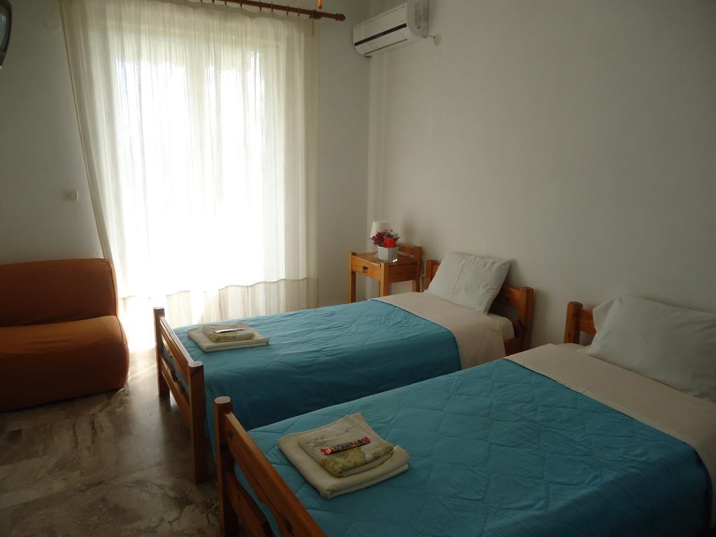 Christina Apartments Drepano  Habitación foto